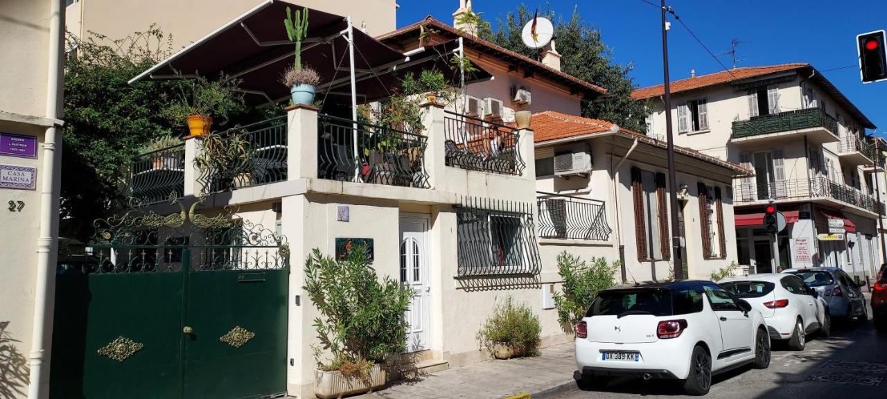 Crew Lighthouse Hostel Antibes Bagian luar foto